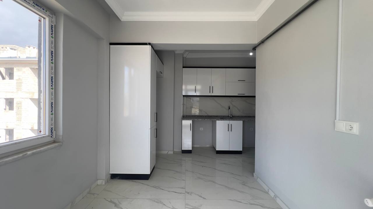 HASTANEYE YÜRÜME MESAFESİNDE KİRALIK GENİŞ 3+1 ODALI EN ÜST KAT DAİRE - 4