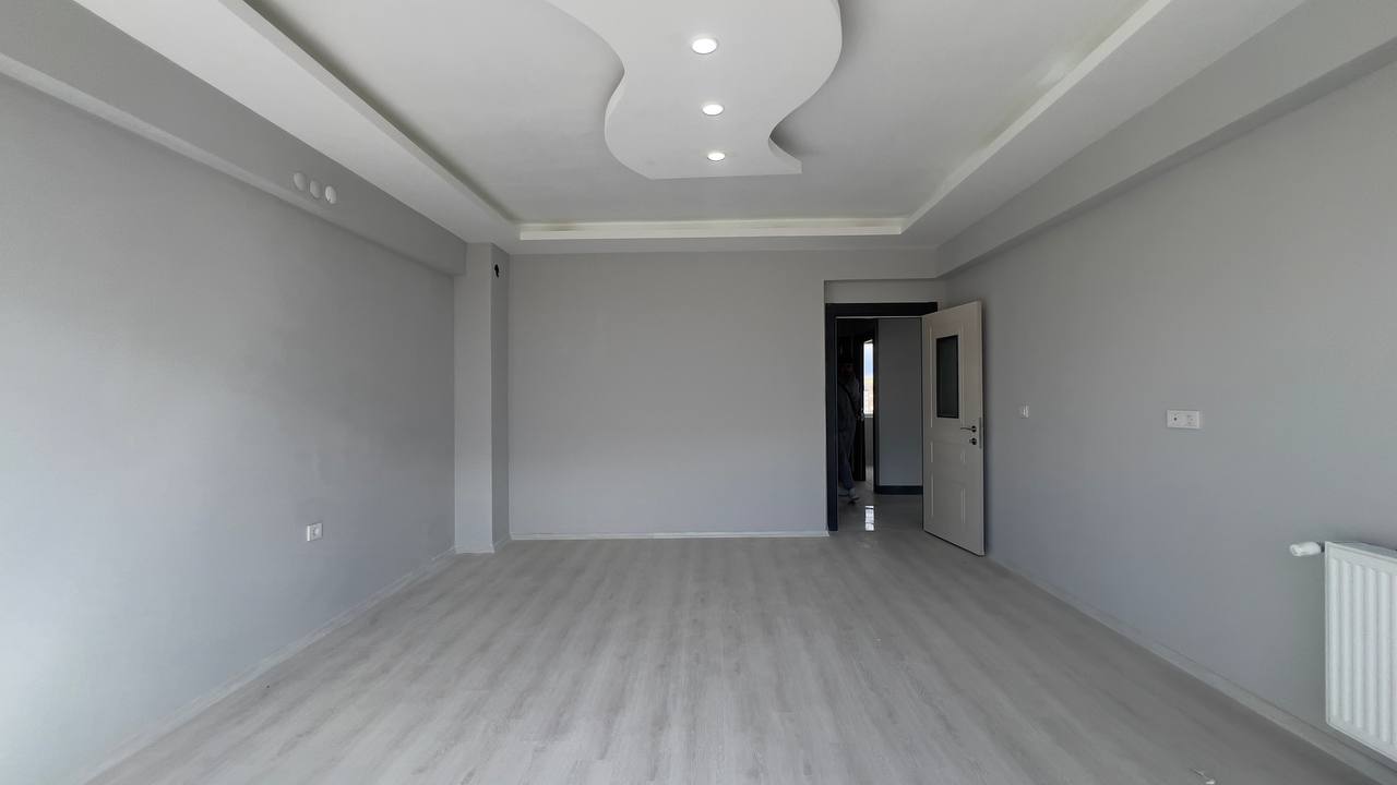 HASTANEYE YÜRÜME MESAFESİNDE KİRALIK GENİŞ 3+1 ODALI EN ÜST KAT DAİRE - 7