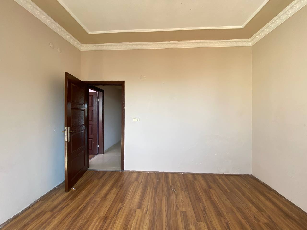 EMİNEVİME UYGUN, GENİŞ, BAKIMLI & MASRAFSIZ 3+1 FIRSAT DAİRE - 12