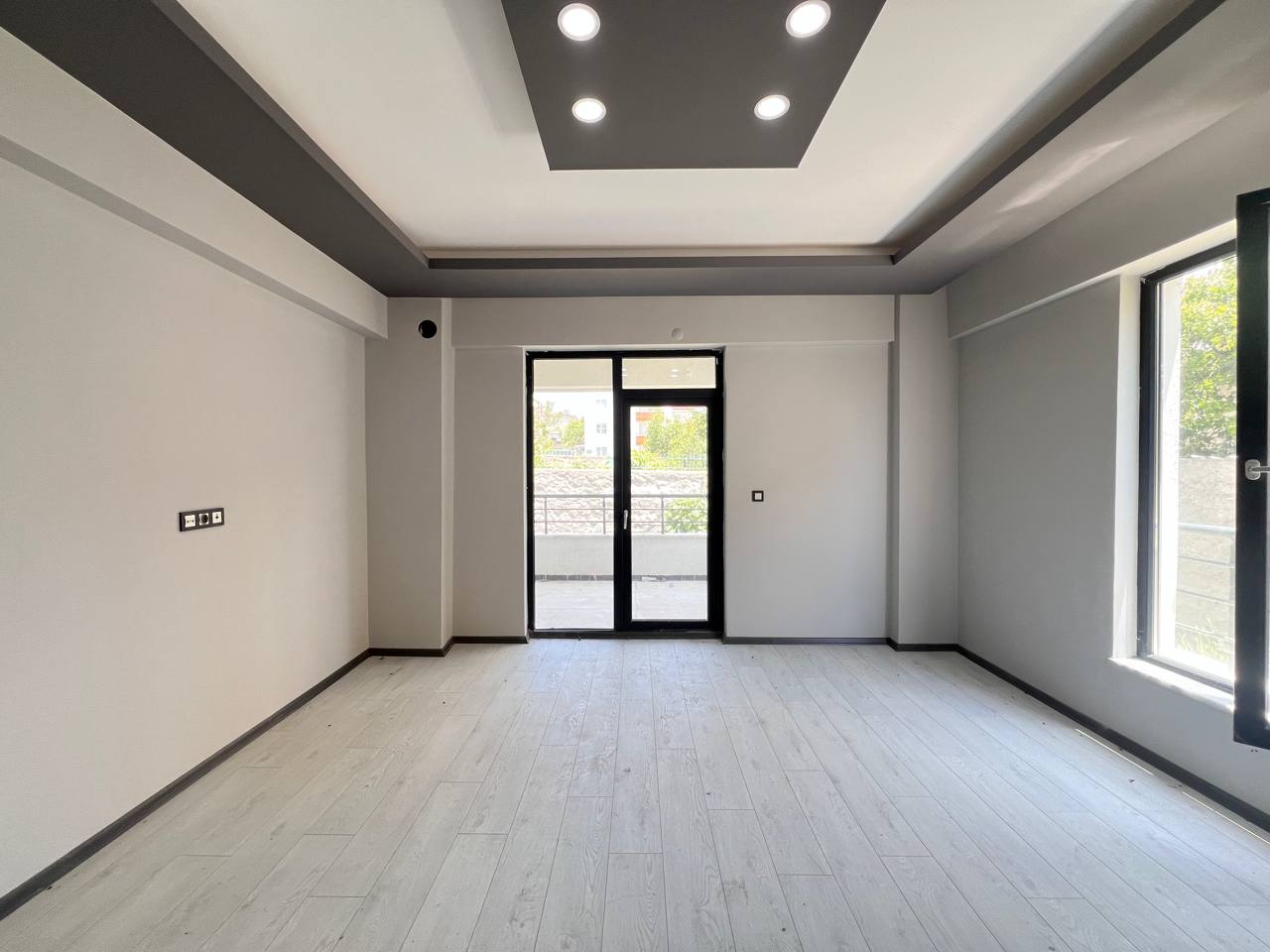 MERKEZDE SATILIK ANKASTRE ve KOMBİ HEDİYELİ, LÜKS 2+1 DAİRE - EMİNEVİME UYGUN - 8